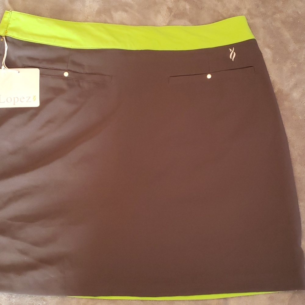 Skort - Picture 3 of 3